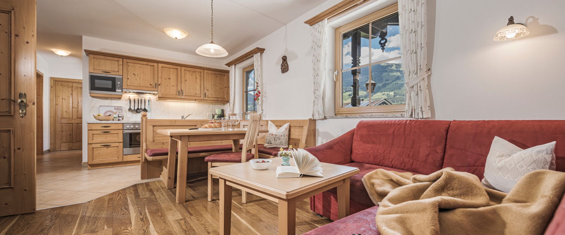 scharrerhof_apartment_rote_saeule_kueche